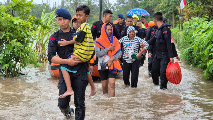 Banjir dan Longsor melanda Bali, Polri Kerahkan Personel Bantu Penanganan