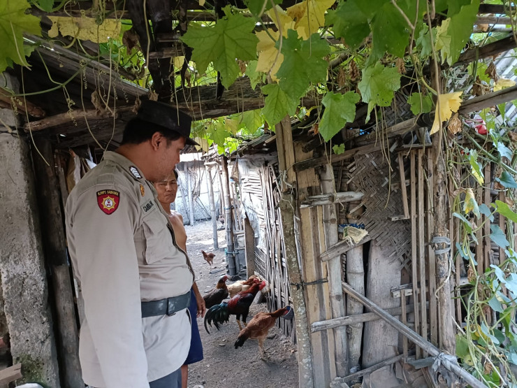 Kapolsek Tanggulangin Dukung Program Ketahanan Pangan Polresta Sidoarjo Lewat Patroli Sambang Desa