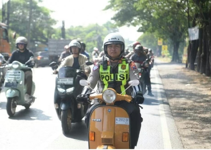 Polres Pasuruan Bersama Toga Tomas dan Komunitas Gelar Touring Bersholawat Untuk Kamseltibcarlantas