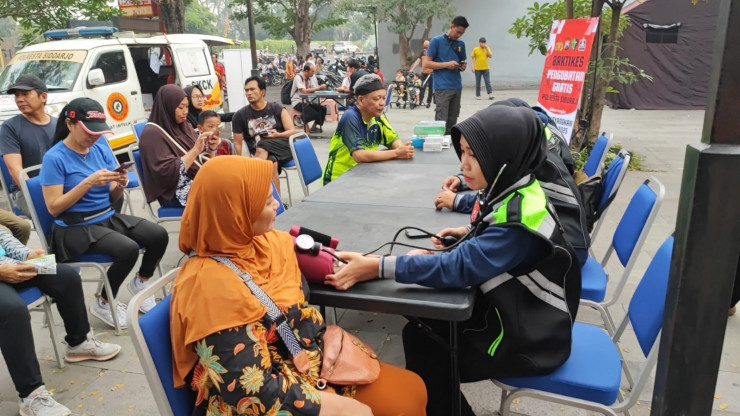 79 Tahun Polri, Polresta Sidoarjo Hadirkan Pelayanan Publik di Car Free Day