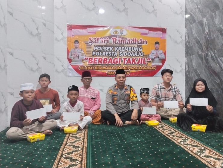 Kapolsek Krembung Gelar Safari Ramadhan, Pererat Silaturahmi dengan Masyarakat