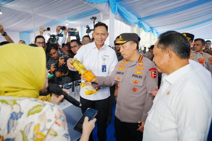 Polri dan Bulog Kick-Off Gerakan Pangan Murah Serentak di Seluruh Indonesia