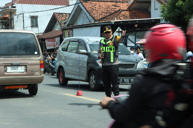 Puncak Arus Balik di Tanah Merah, Kapolres Bangkalan Bersama Tim Urai Turun ke Jalan