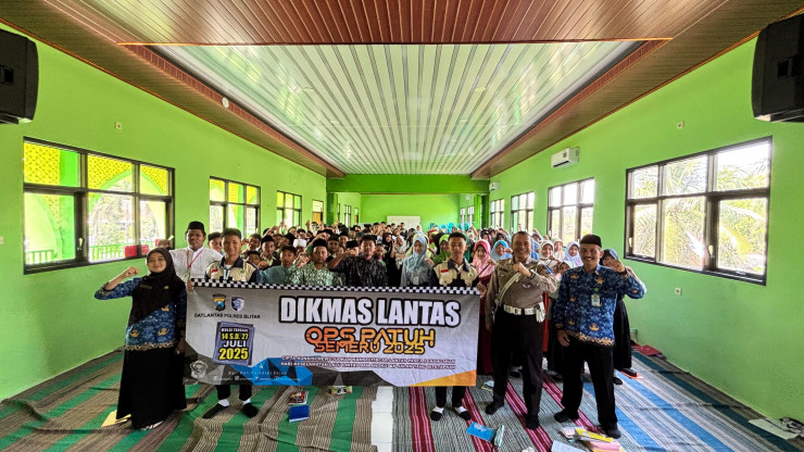 Operasi Patuh Semeru 2025 Polres Blitar Ajak Pelajar Jadi Pelopor Keselamatan