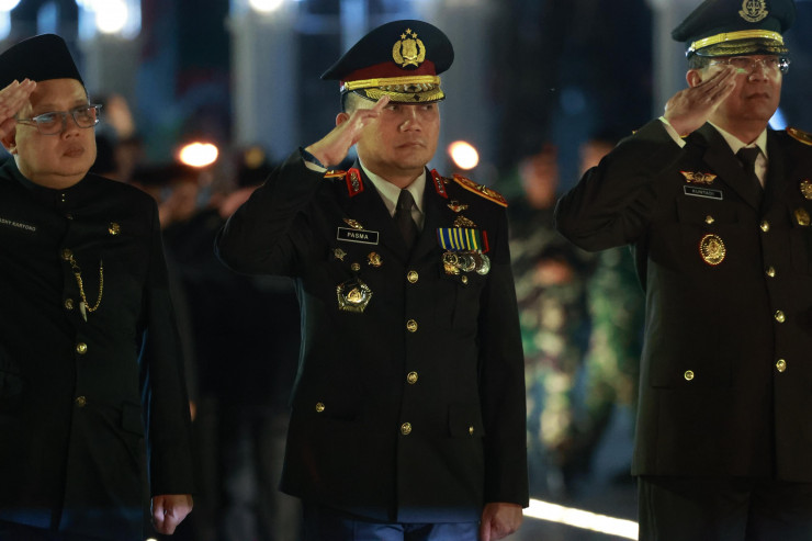 Hadiri Renungan Suci Jelang HUT ke-80 Wakapolda Jatim : Semangat Juang Pahlawan Harus Terus Kita Teladani